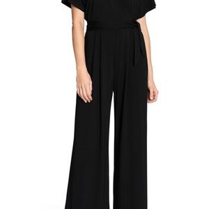 Nic+Zoe Women's Black Ease Knit Short Sleeve V-Neck Jumpsuit